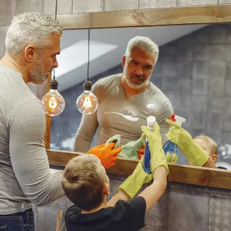 Attività quotidiane che promuovono l'indipendenza dei bambini