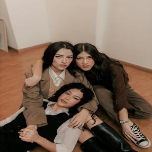 Oltre il conflitto: la psicologia sociale del pregiudizio e dell'aiuto umano