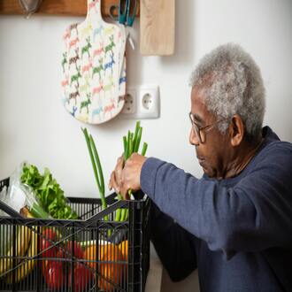 Che cos'è la disfagia e come influisce sull'alimentazione? - nutrizione geriatria