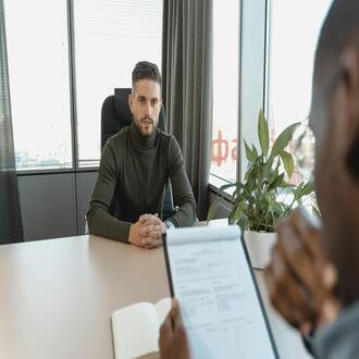 Come fare un curriculum per il primo lavoro: metti in risalto i tuoi tirocini e le esperienze di volontariato - creazione curriculum