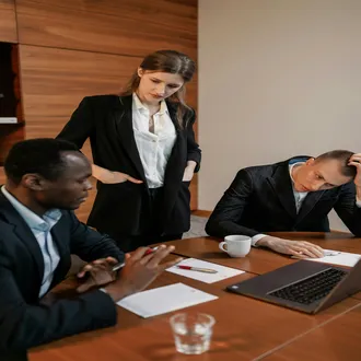 Come gestire i clienti difficili senza perdere la calma - gestire clienti difficili
