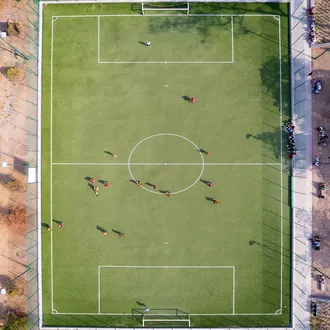 Comunicazione allenatore-atleta: errori che distruggono la fiducia