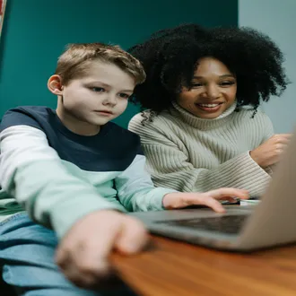 Docente vs. coach educativo: differenze chiave e come integrare entrambi i ruoli - coach educativo