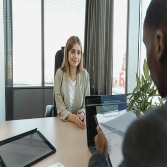 Esempi di profilo professionale per cv: come redigere il tuo riassunto in 3 righe - creazione curriculum
