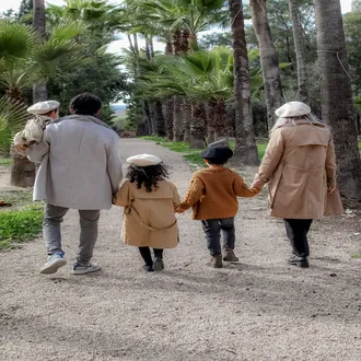 Guida passo passo per parlare di sessualità con i figli in base alla loro età - parlare sesso figlio