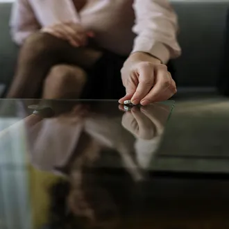 La legge del ghiaccio: quando il silenzio fa più male di un urlo - violenza psicologia