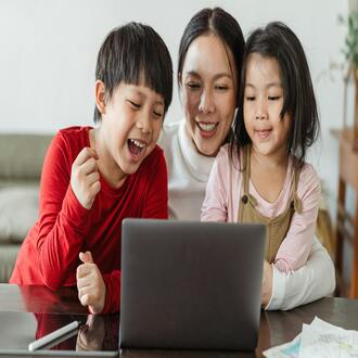 Posso seguire un corso online certificato al mio ritmo? la guida definitiva -  cursos baratos online con certificado