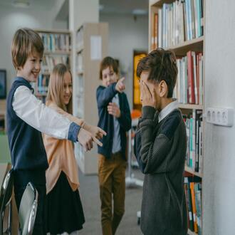 Quadro giuridico del bullismo scolastico in spagna: responsabilità e lopivi - bullismo scolastico