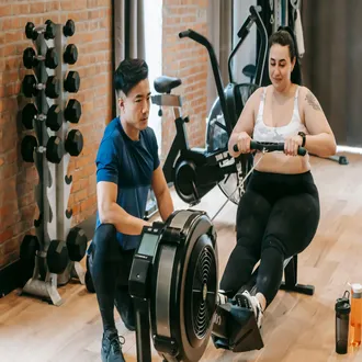 Recensioni sui personal trainer online e come scegliere quello giusto - allenatore personale