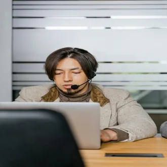 Segnali di un cliente emotivamente carico e come assisterlo in modo professionale - assistenza clienti intelligenza emotiva