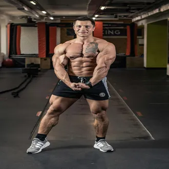 Strategie di recupero muscolare con l'alimentazione sportiva post-allenamento - nutrizione sportiva