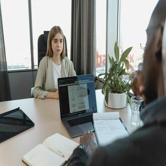 Struttura curriculum vitae perfetta: l'ordine che preferiscono i reclutatori - creazione curriculum