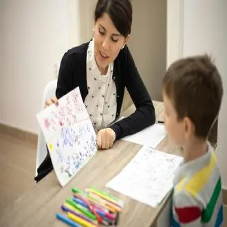 Quando devo portare mio figlio da uno psicologo? segnali di allarme e consigli per i genitori
